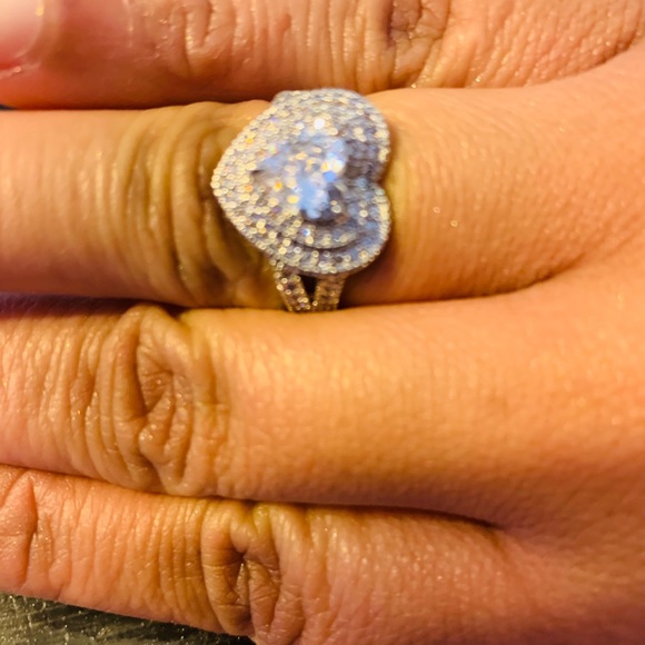 Heart Ring - Picture 2 of 4